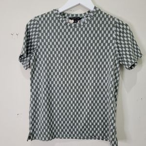 {3/$20} Banana Republic Green Patterned Tee